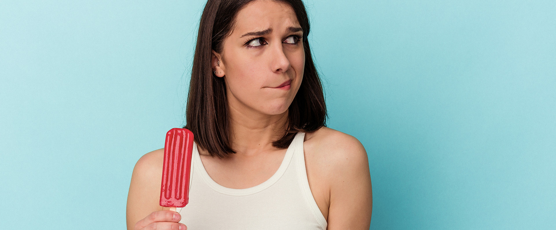 Sensibilidad dental al frío o calor: causas y soluciones clínicas en Valladolid