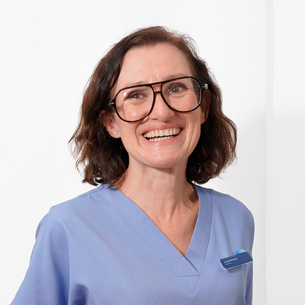 Ana Isabel Quintial Selma anaisabel-quintial-clinica-dental-valladolid